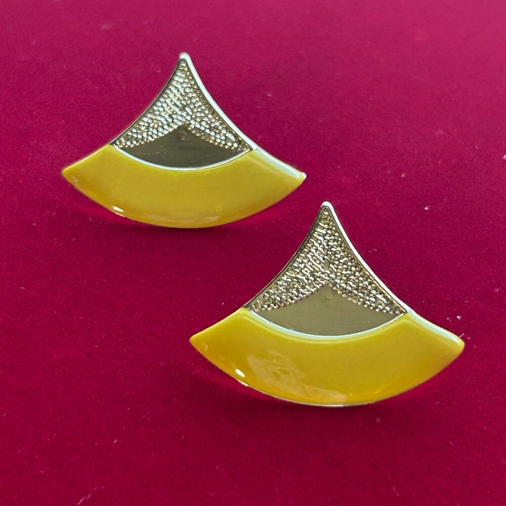 Vintage Modernist Gold and Yellow Enamel Fan Sculptural Statement Earrings